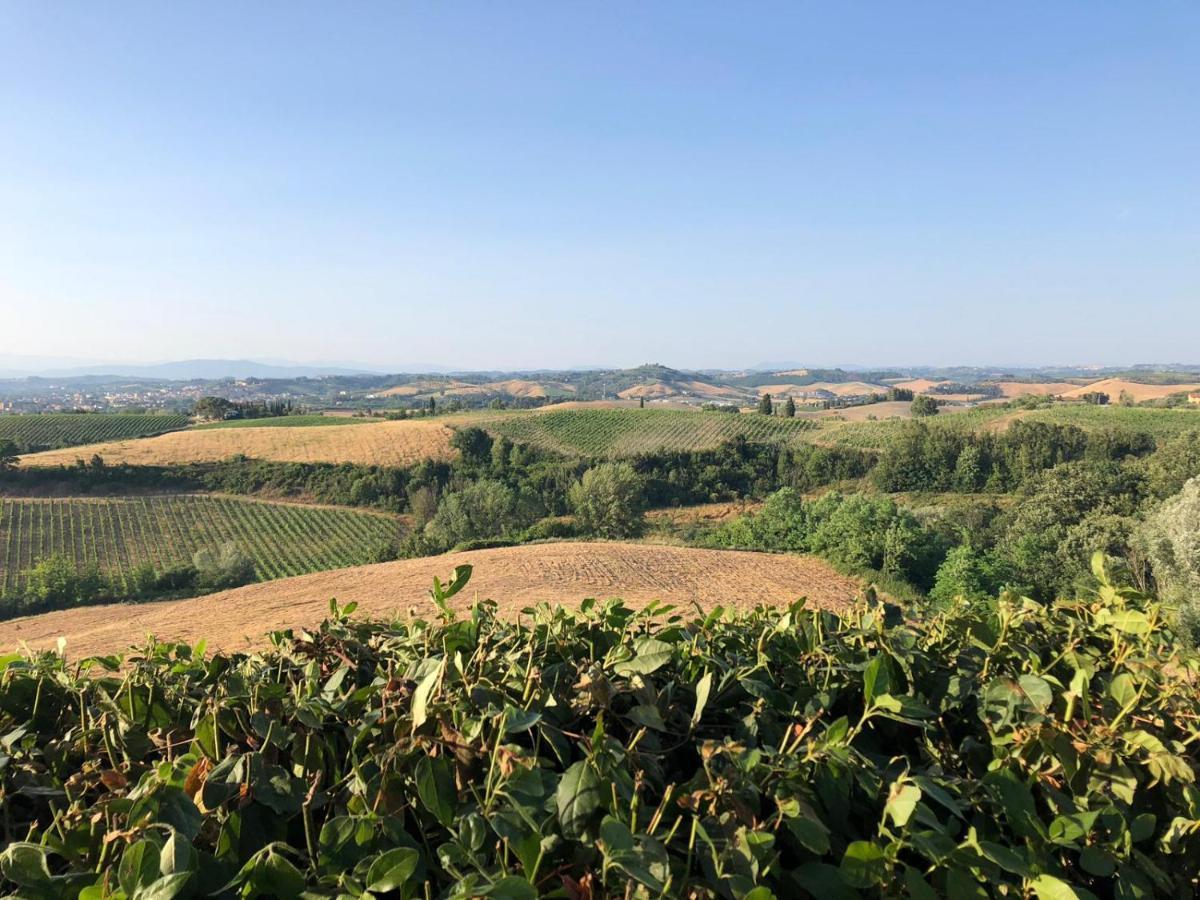 Podere Boscone กัมบาสซี แตร์เม ภายนอก รูปภาพ